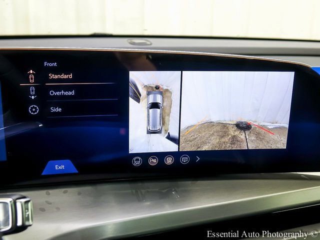 New 2026 Cadillac Vistiq Luxury w/ LPO, Floor Liner Package AWD/4WD image 16