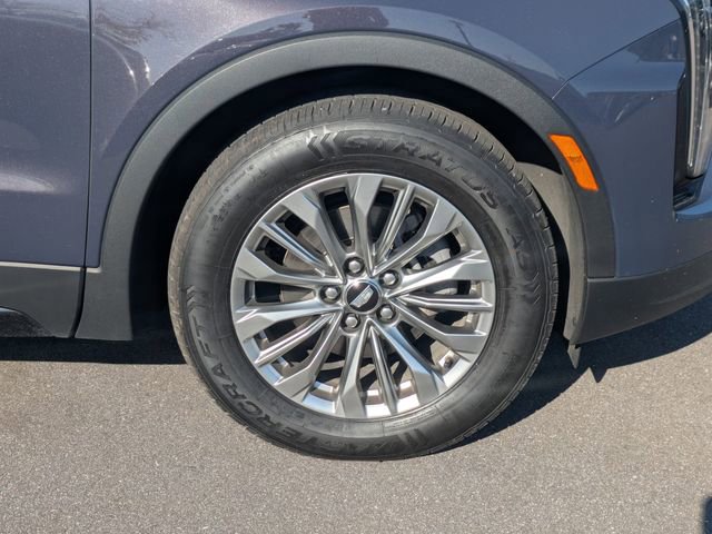 Used 2024 Cadillac XT4 Premium Luxury AWD/4WD image 11