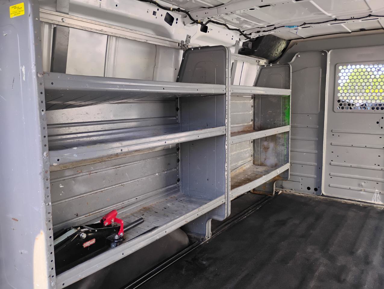 Used 2015 Ford Transit 150 130 Low Roof RWD image 27