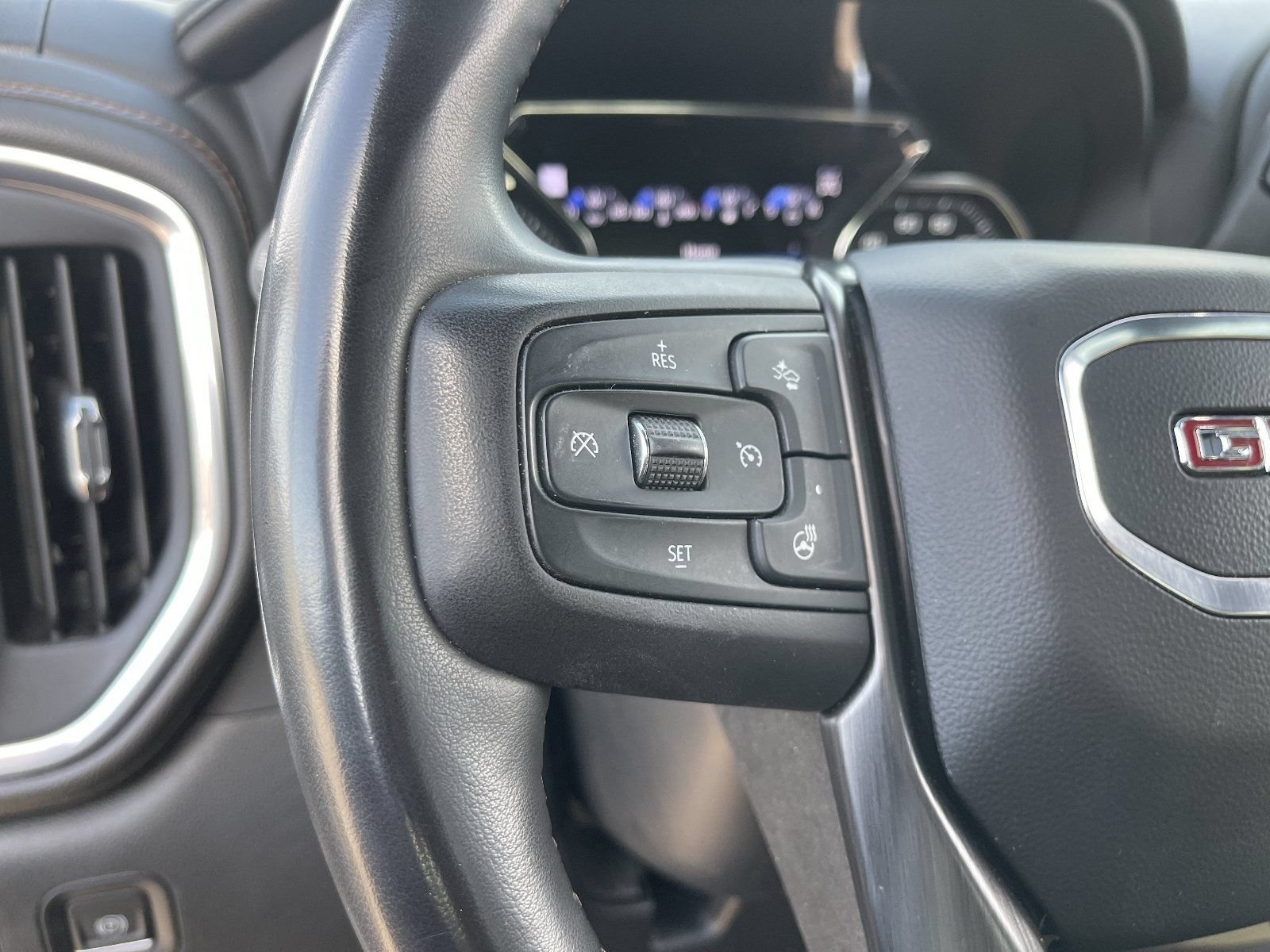 Certified 2023 GMC Sierra 2500 AT4 w/ AT4 Preferred Package AWD/4WD image 25
