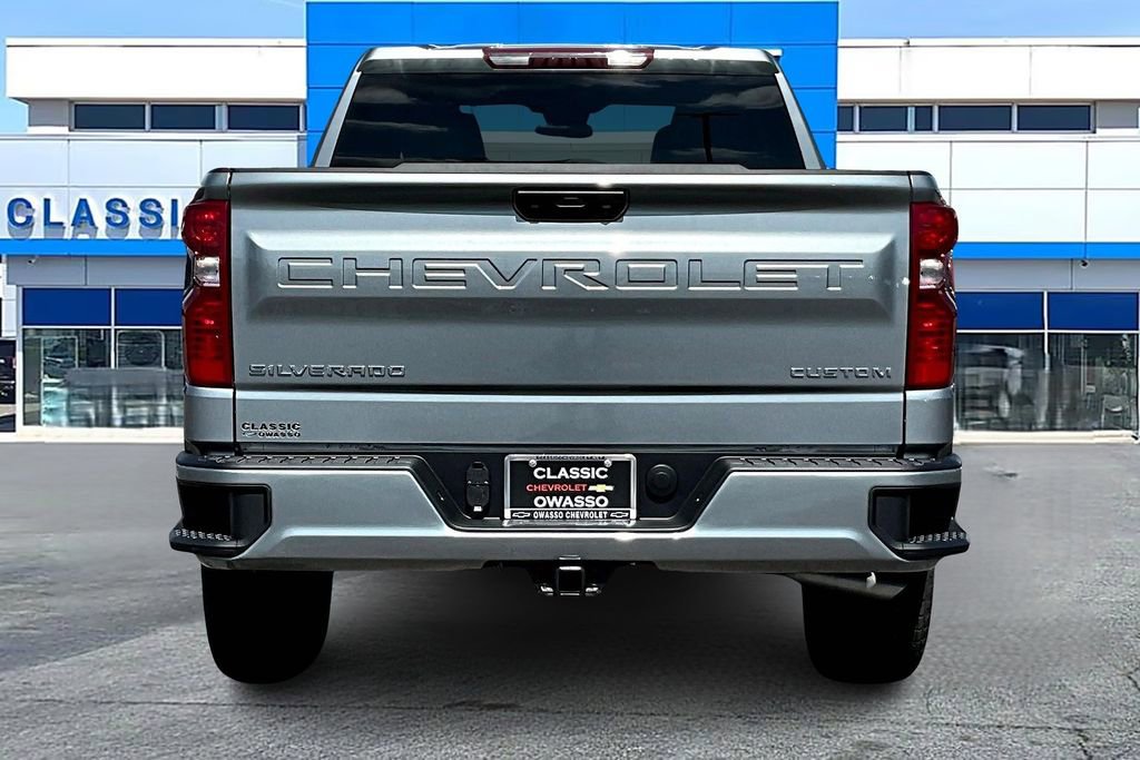 New 2026 Chevrolet Silverado 1500 Custom image 4