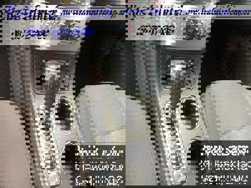 Used 2013 GMC Acadia SLE image 36