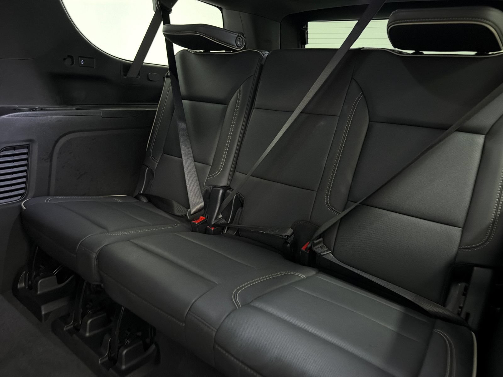 Used 2025 GMC Yukon XL Elevation AWD/4WD image 21