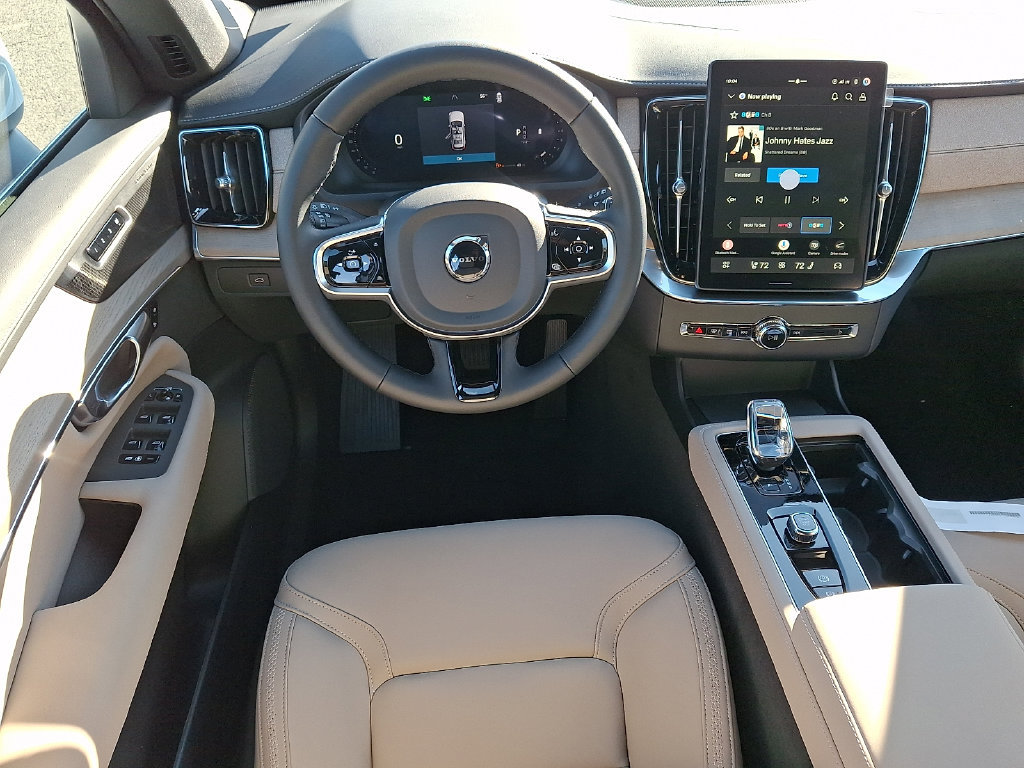 New 2027 Volvo XC90 B6 Plus AWD/4WD image 9