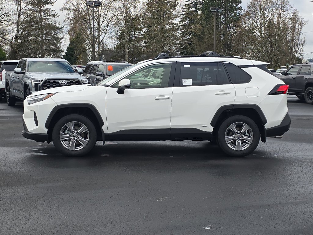 New 2025 Toyota RAV4 LE image 6