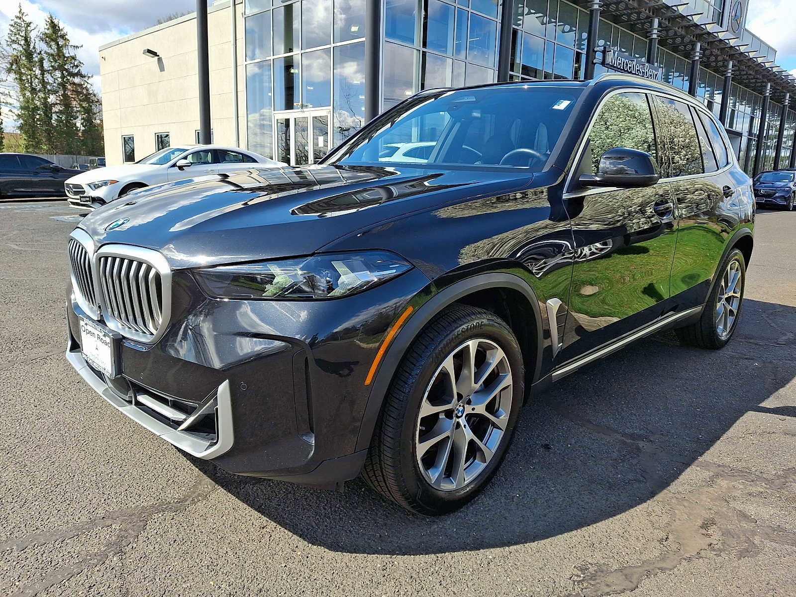 Used 2024 BMW X5 xDrive40i AWD/4WD image 3