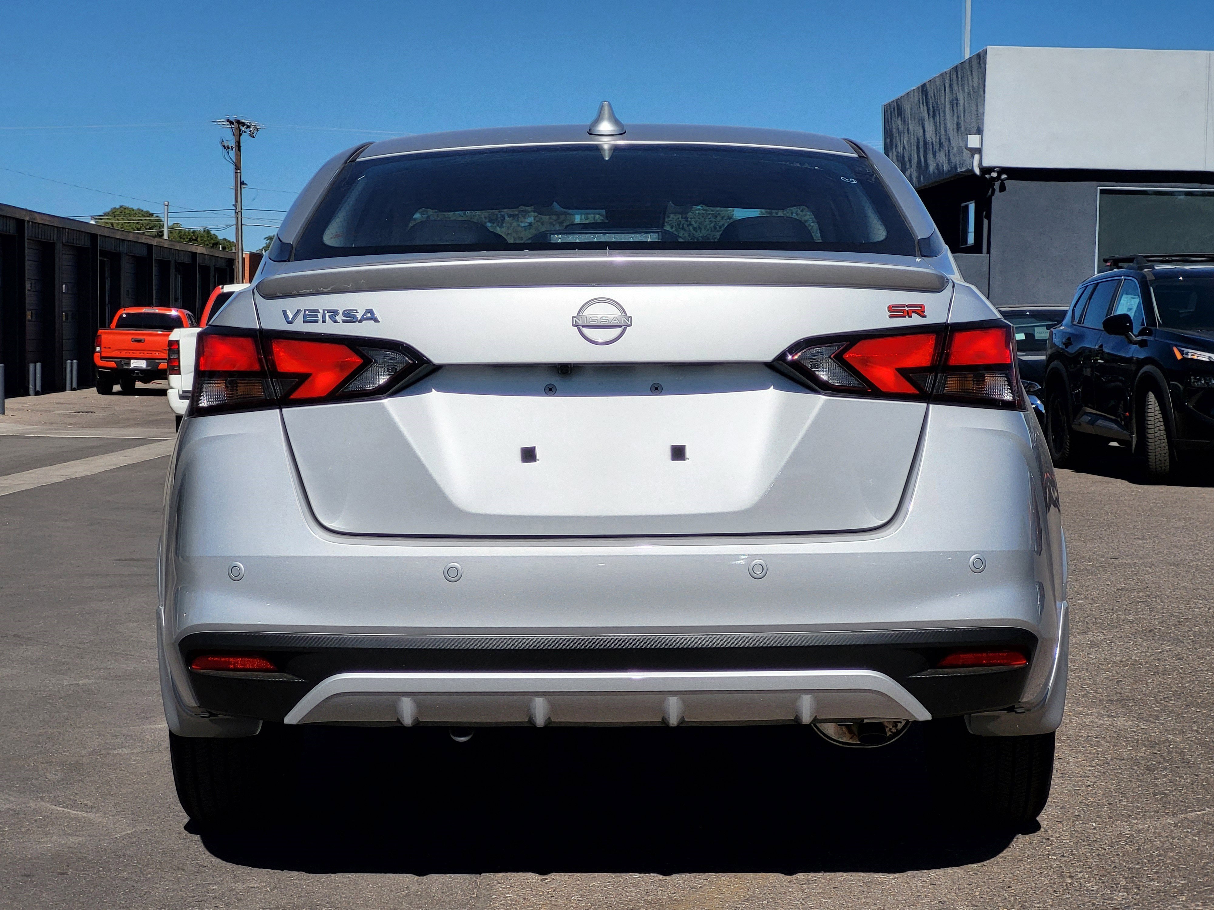 New 2025 Nissan Versa SR w/ Trunk Package image 5