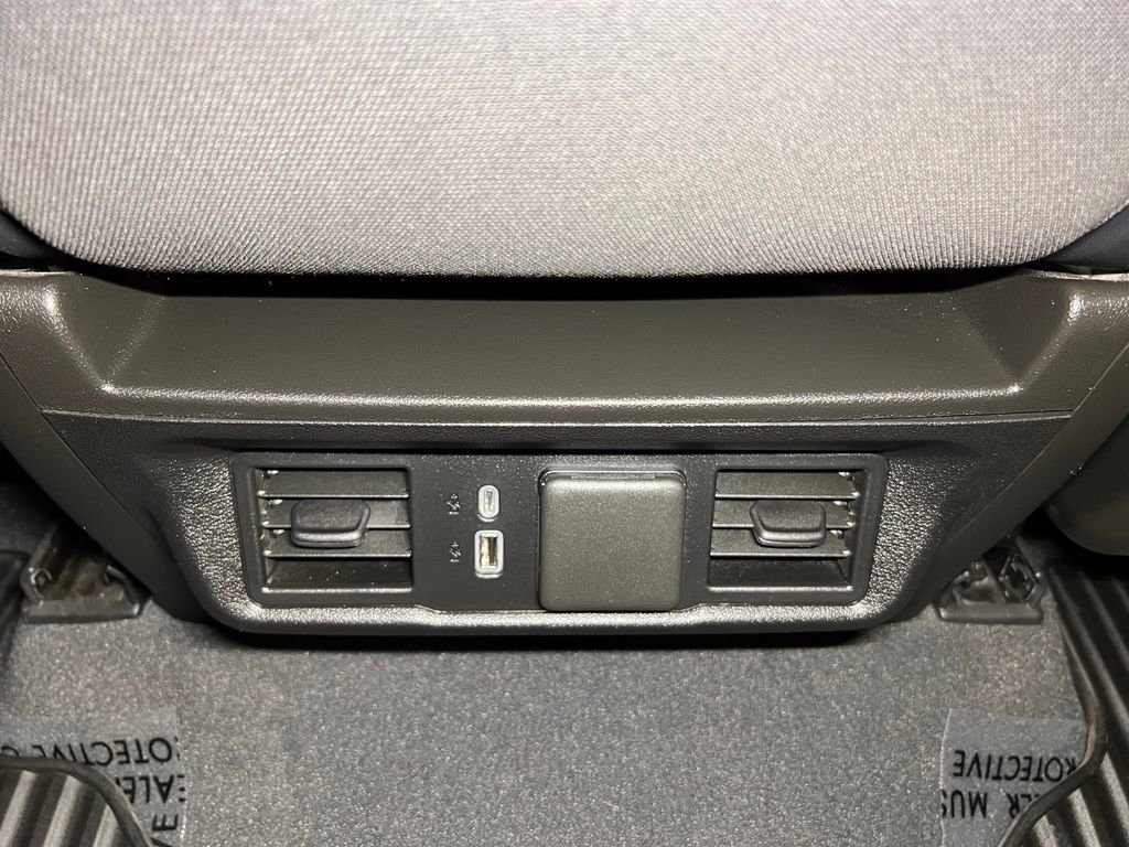 Used 2025 Chevrolet Silverado 1500 LT image 22