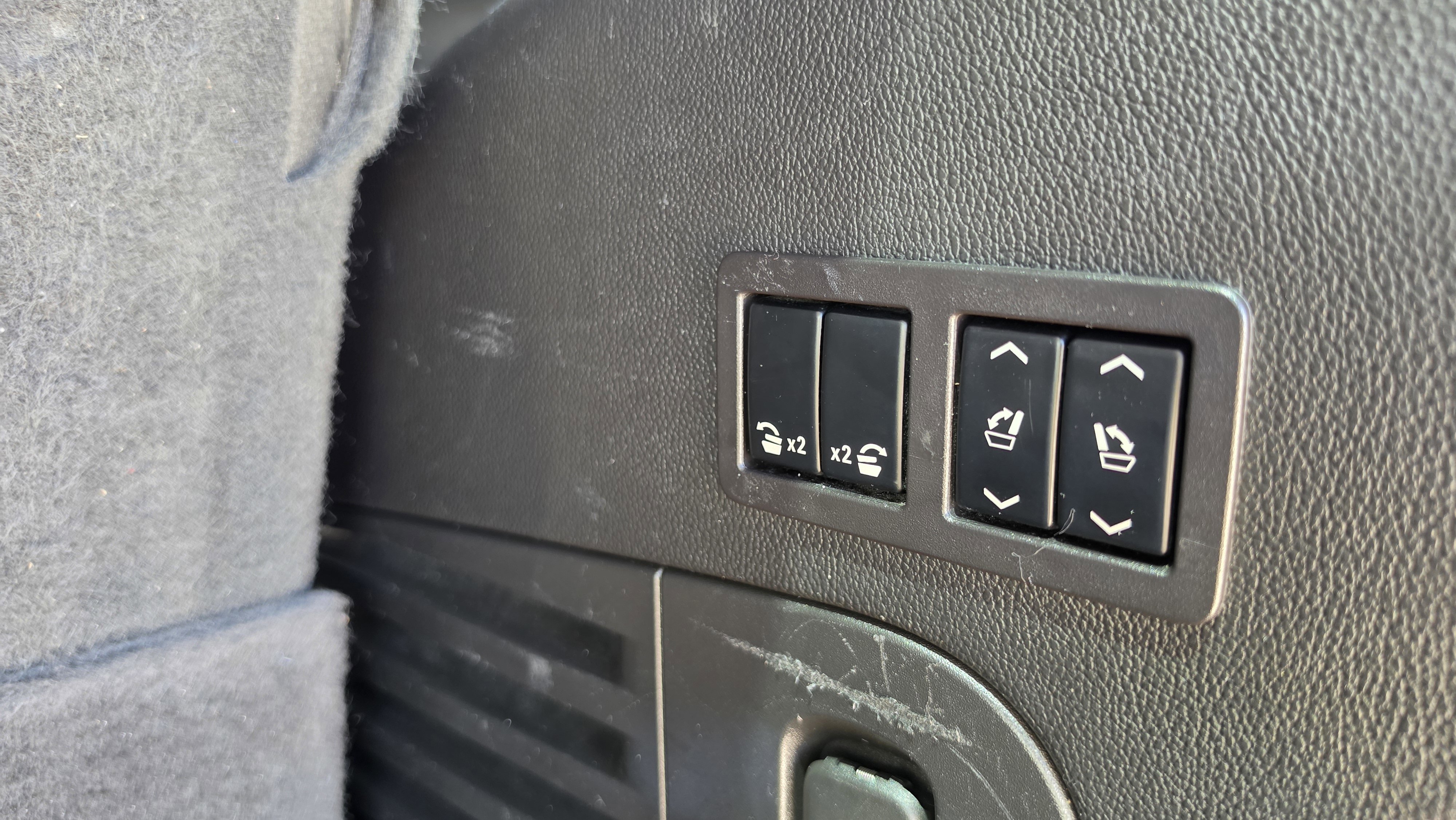 Used 2018 GMC Yukon Denali RWD image 20