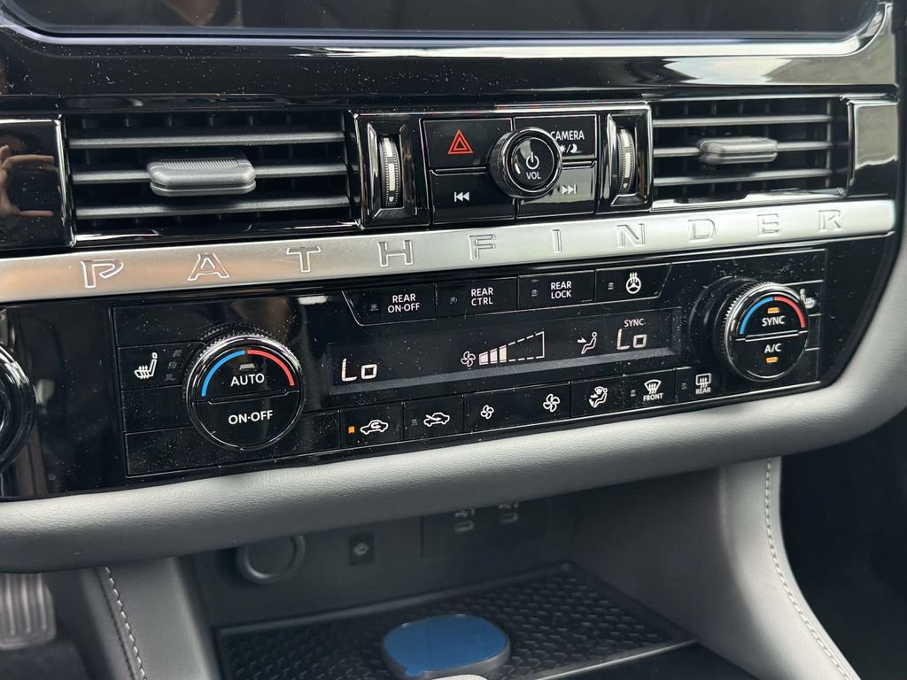 New 2026 Nissan Pathfinder SL AWD/4WD image 26