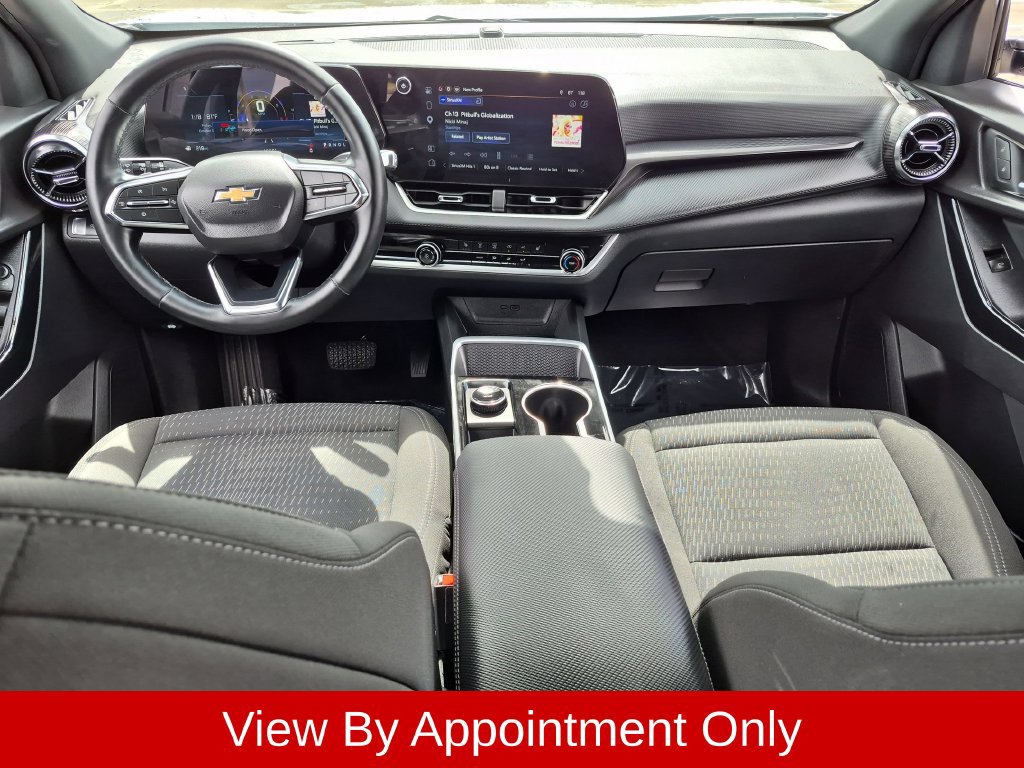 Used 2026 Chevrolet Equinox LT FWD image 25