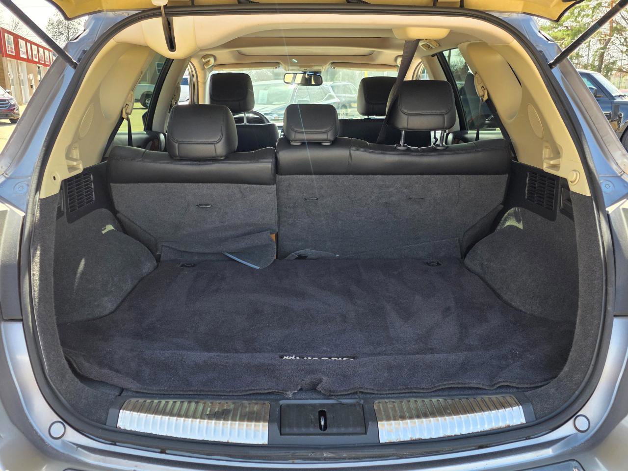 Used 2010 Nissan Murano LE w/ Navigation Pkg image 19