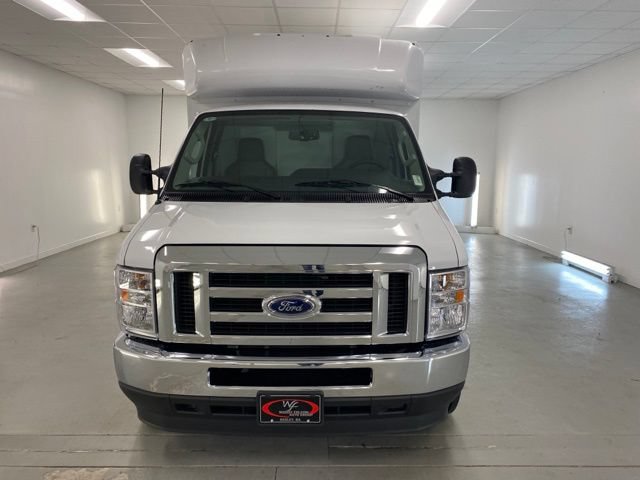 New 2025 Ford E-350 and Econoline 350 Super Duty w/ Power Equipment Group RWD video 2