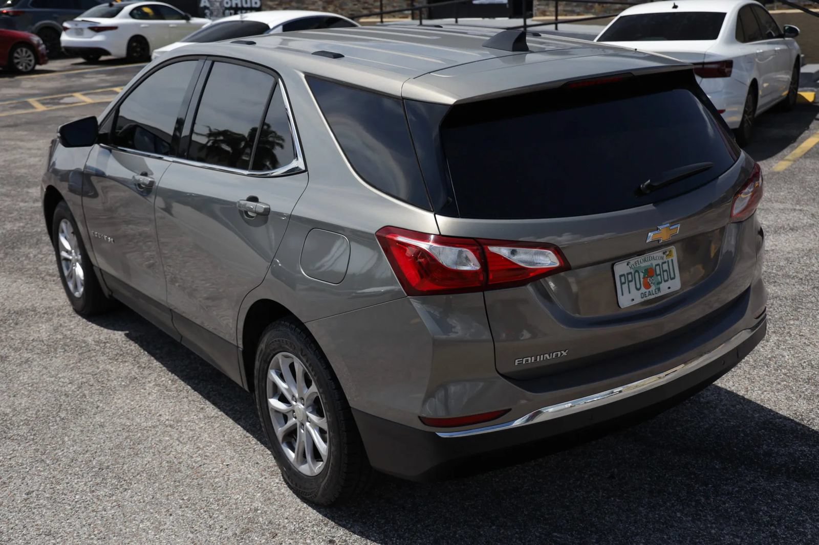 Used 2018 Chevrolet Equinox LT FWD image 4