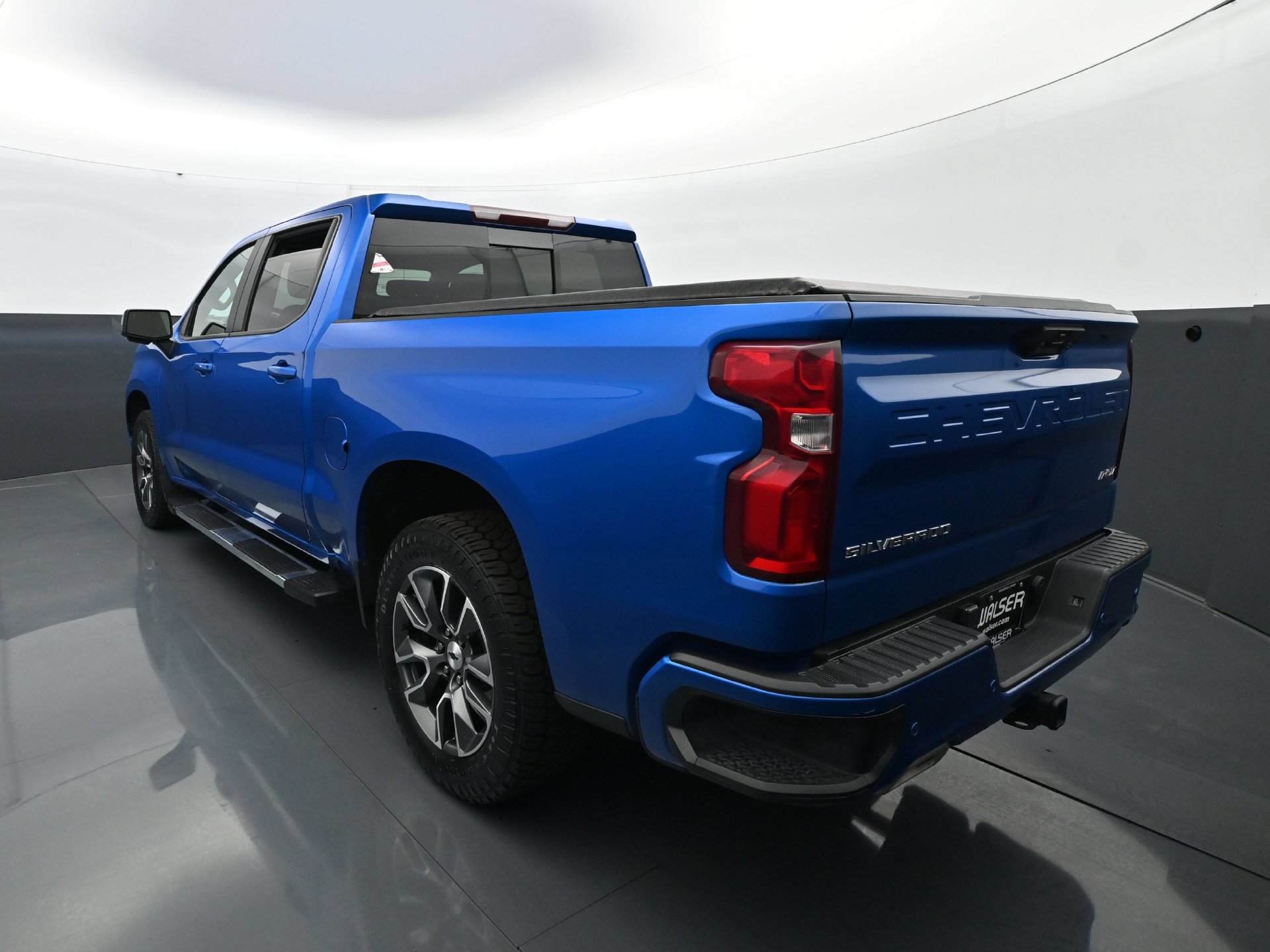 Used 2023 Chevrolet Silverado 1500 RST AWD/4WD image 5