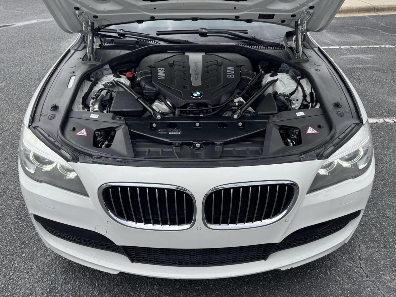 Used 2013 BMW 750Li RWD image 22