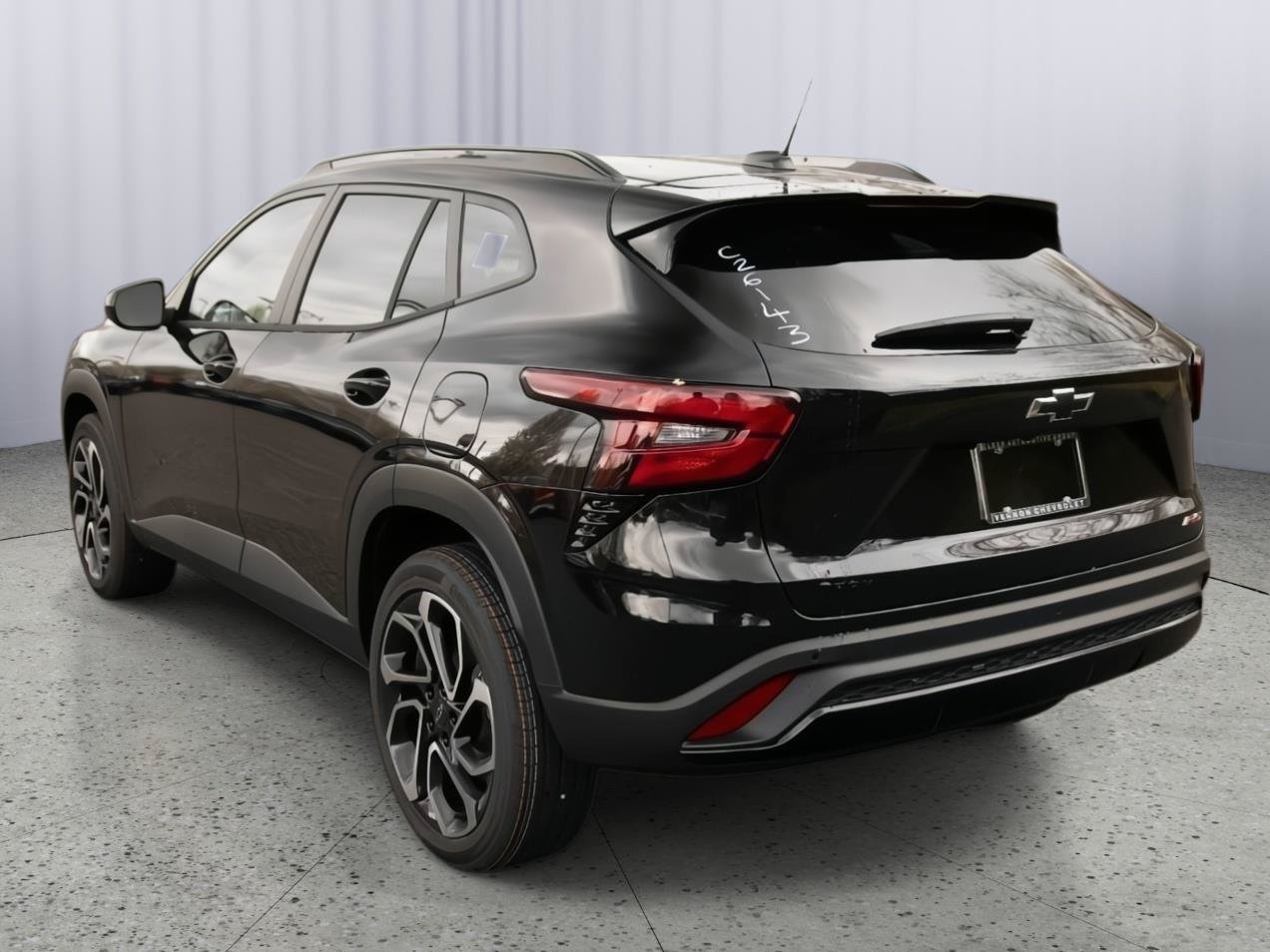 New 2026 Chevrolet Trax RS w/ Sunroof Package FWD image 5