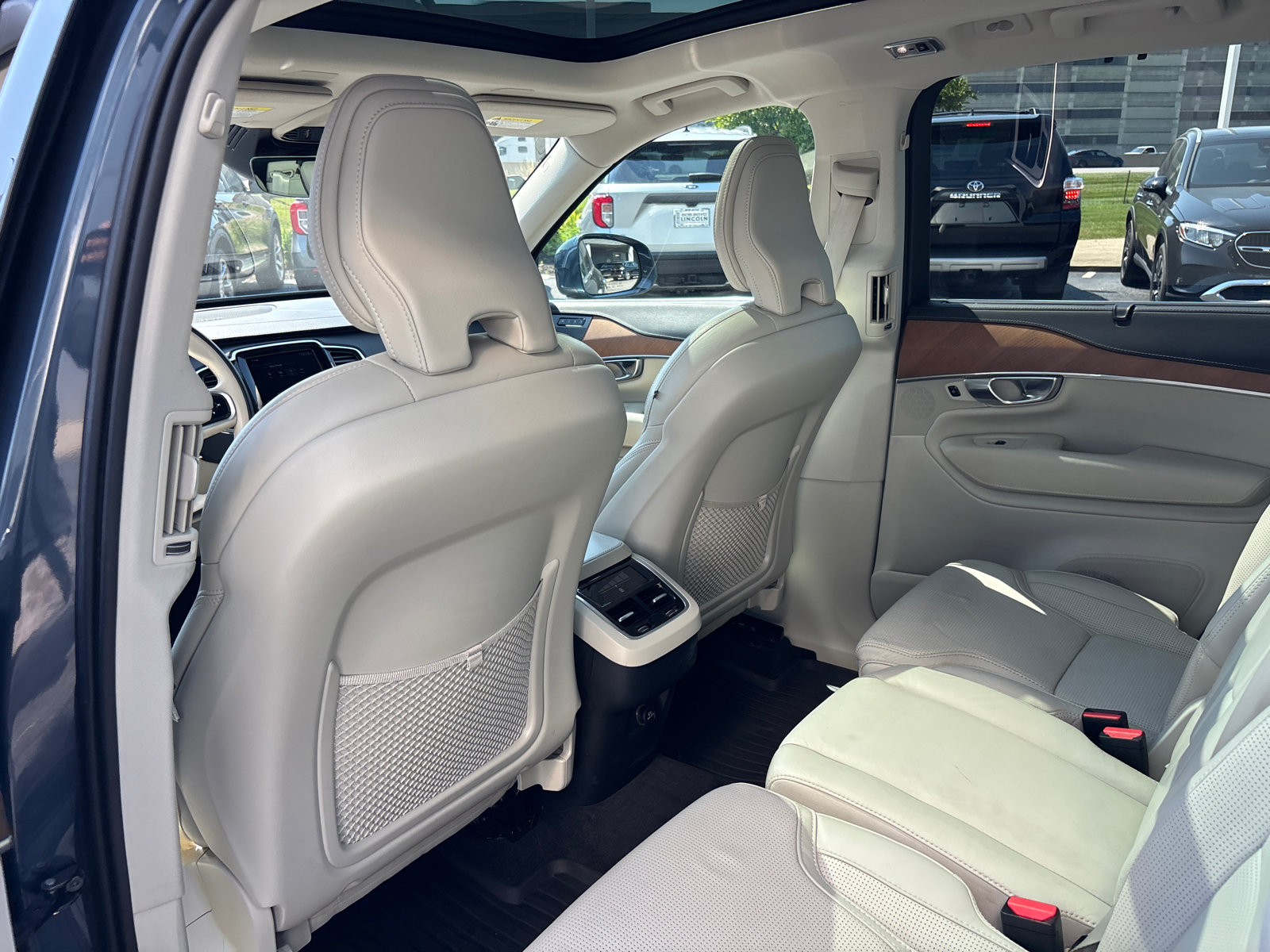 Used 2019 Volvo XC90 T6 Inscription w/ Advanced Package AWD/4WD image 26