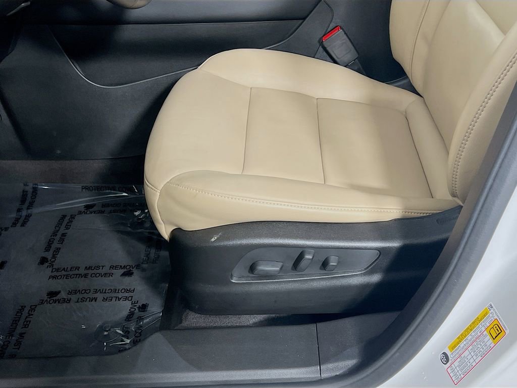 Used 2024 Cadillac XT4 Luxury image 19