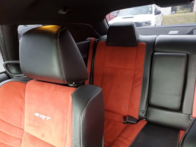 Used 2015 Dodge Challenger SRT Hellcat RWD image 14