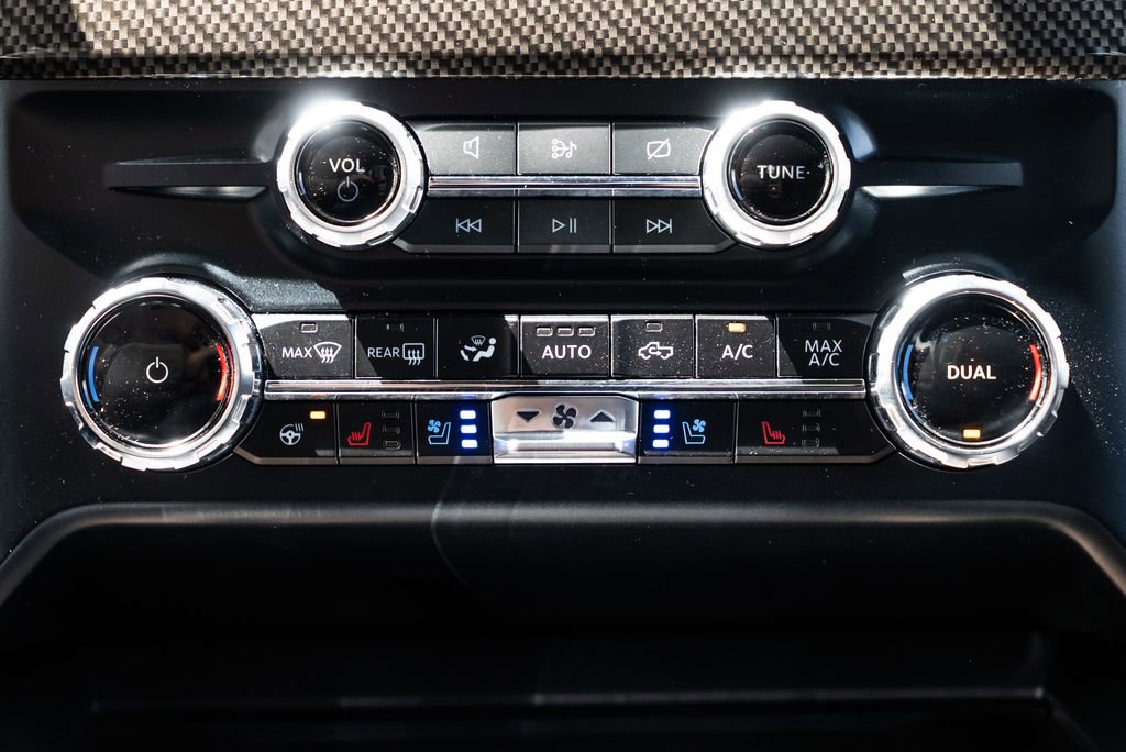 Used 2023 Ford F250 Lariat w/ Lariat Ultimate Package AWD/4WD image 43