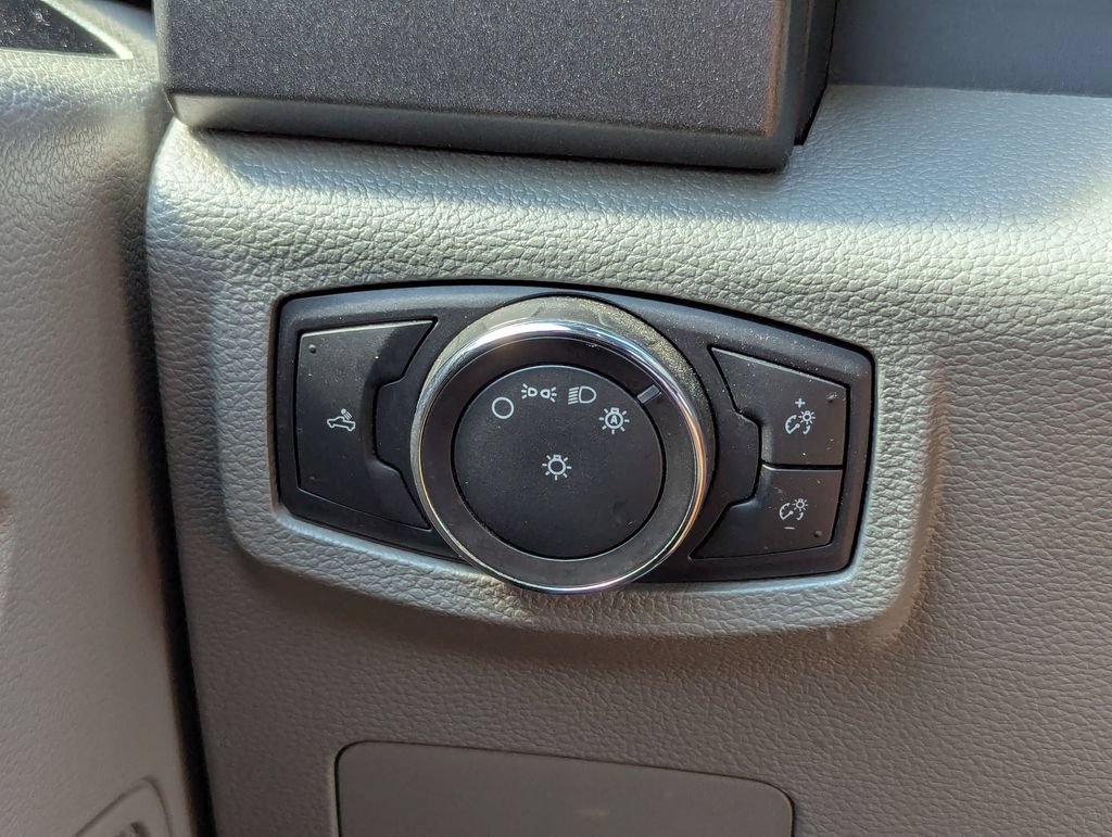 Used 2018 Ford F250 XL w/ STX Appearance Package AWD/4WD image 13
