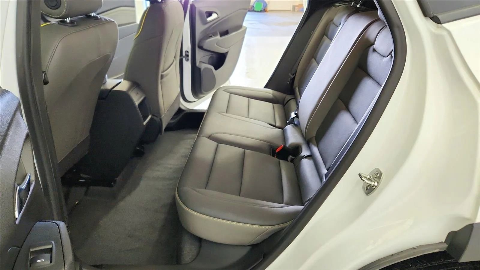 Used 2025 Chevrolet Trax ACTIV w/ Driver Confidence Package image 22