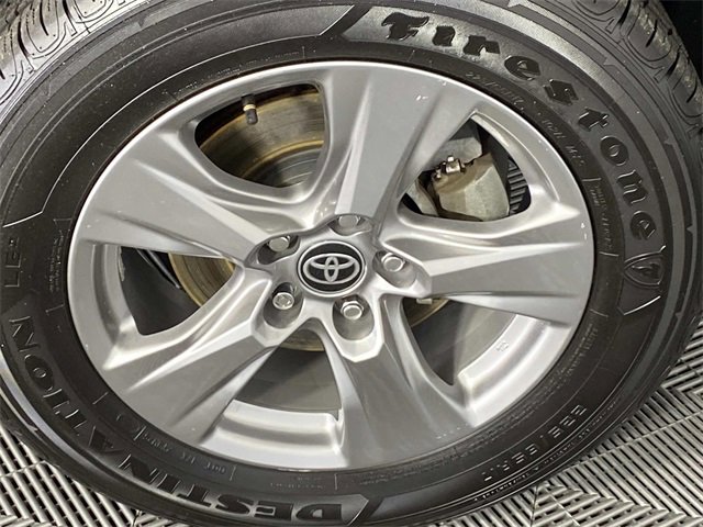 Used 2024 Toyota RAV4 XLE image 29