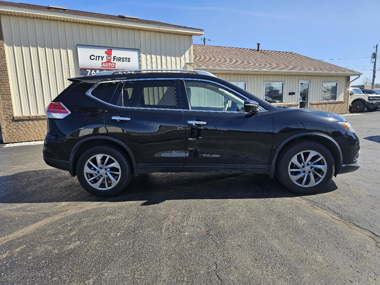 Used 2014 Nissan Rogue SL w/ SL Premium Package image 27