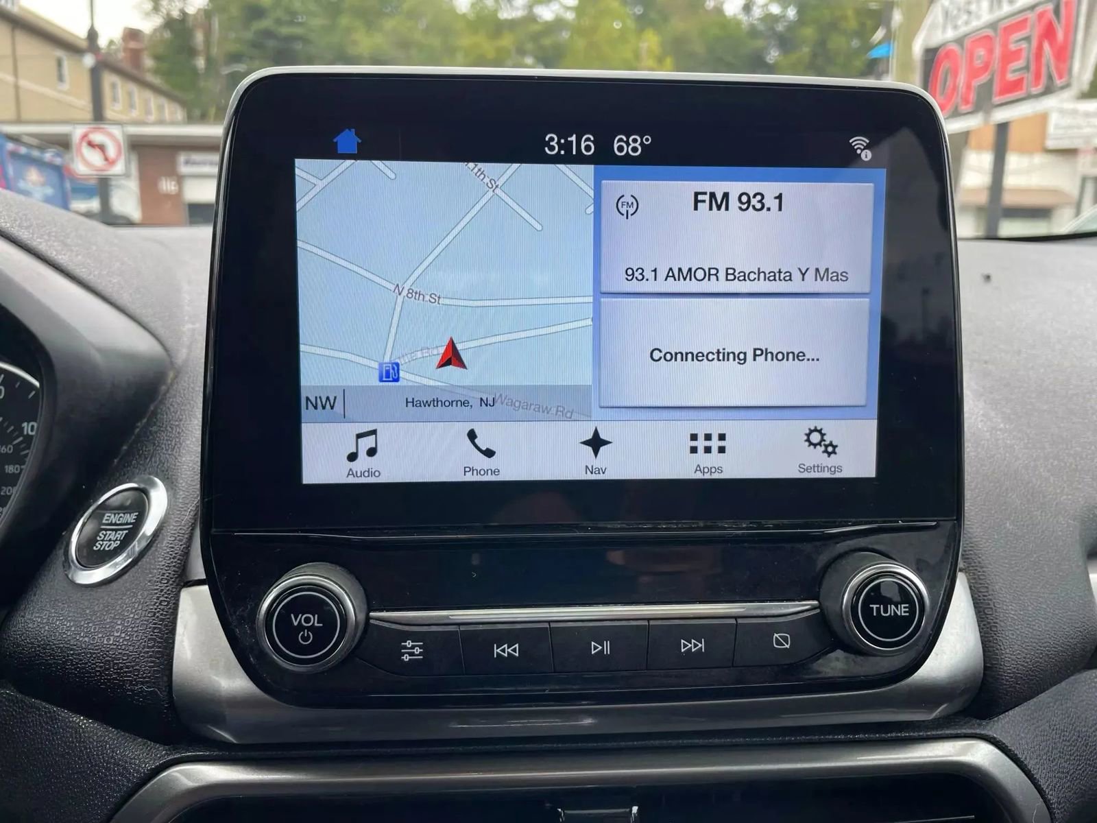 Used 2018 Ford EcoSport SE w/ SE Convenience Package image 41