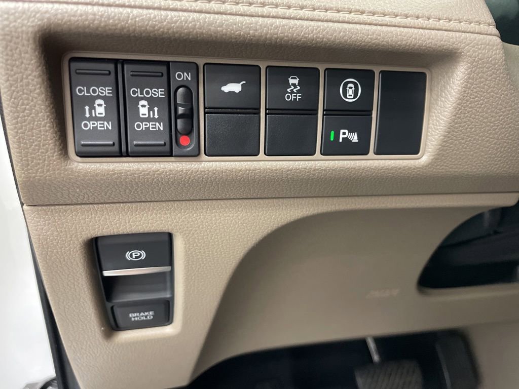 Used 2021 Honda Odyssey Elite image 25