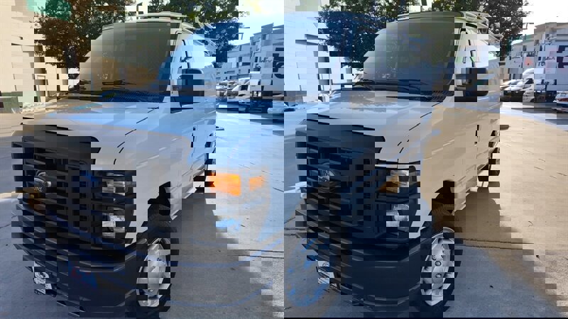 Used 2013 Ford E-150 and Econoline 150 w/ PWR Group image 1