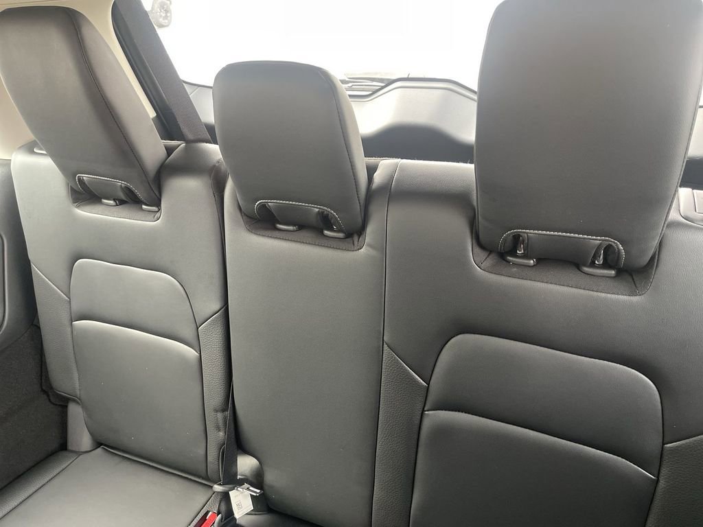 Used 2023 Nissan Pathfinder SL image 38