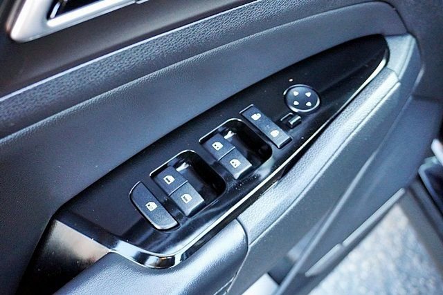 Used 2024 Kia Sportage EX image 23