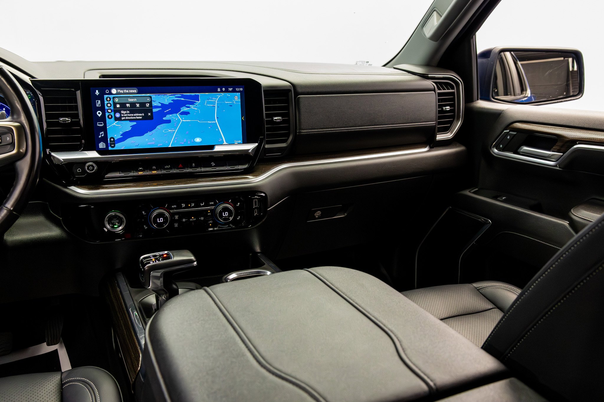Used 2023 Chevrolet Silverado 1500 RST AWD/4WD image 41