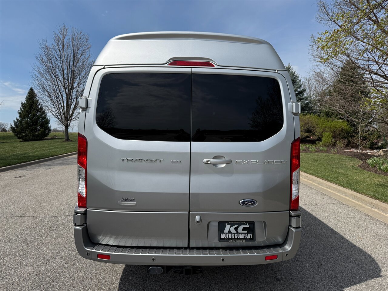 Used 2020 Ford Transit 150 Low Roof AWD image 7