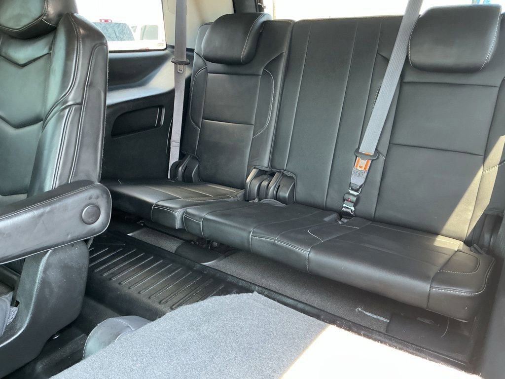 Used 2017 Chevrolet Tahoe LT w/ Z71 Midnight Edition AWD/4WD image 32