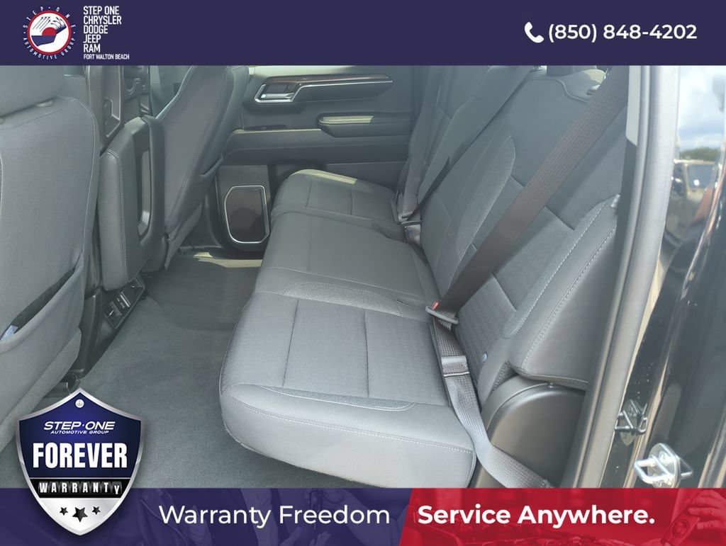 Used 2023 Chevrolet Silverado 1500 LT AWD/4WD image 27