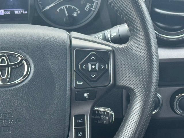 Used 2019 Toyota Tacoma TRD Sport AWD/4WD image 14