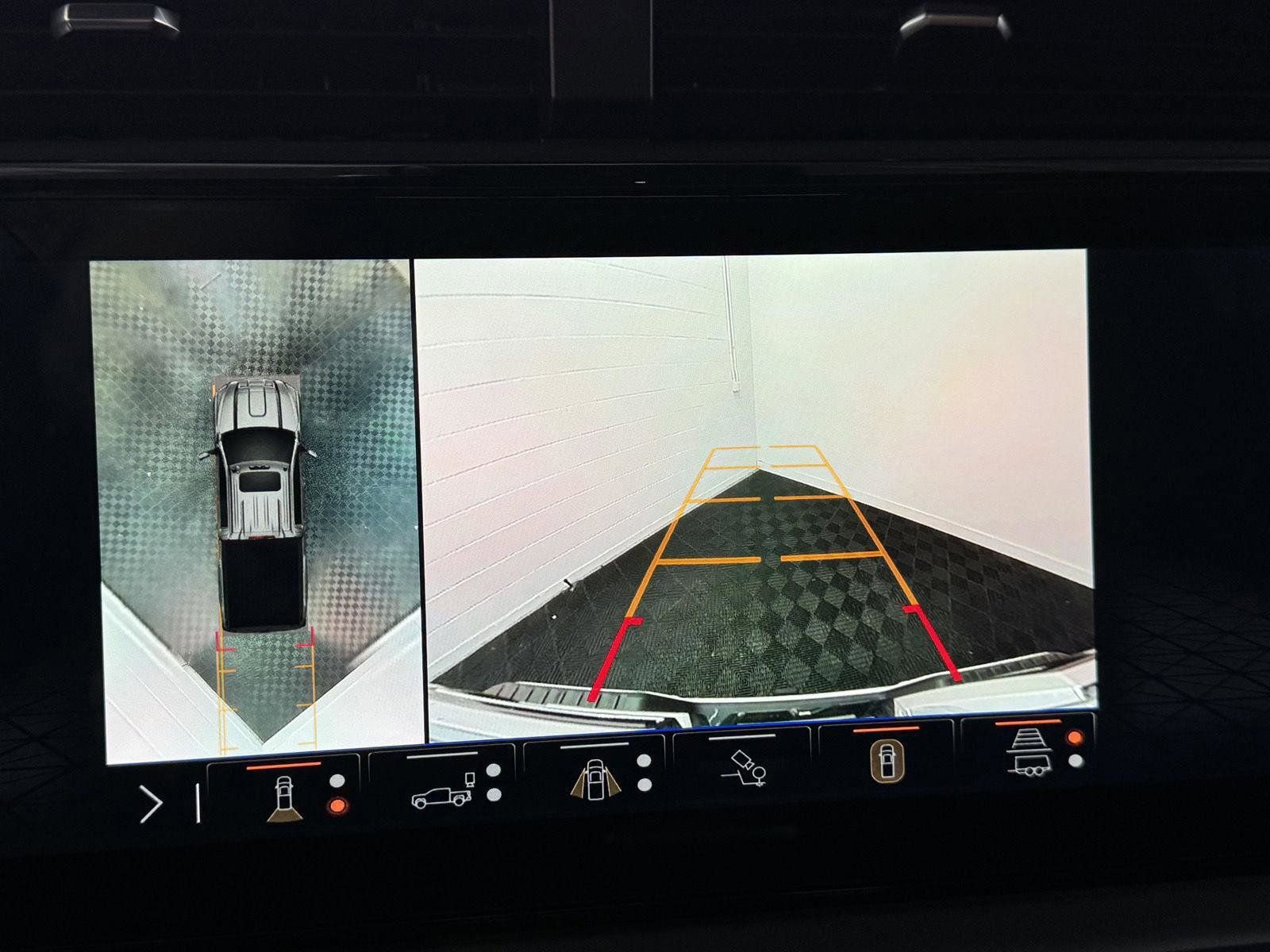 Used 2024 GMC Sierra 3500 Denali Ultimate image 16