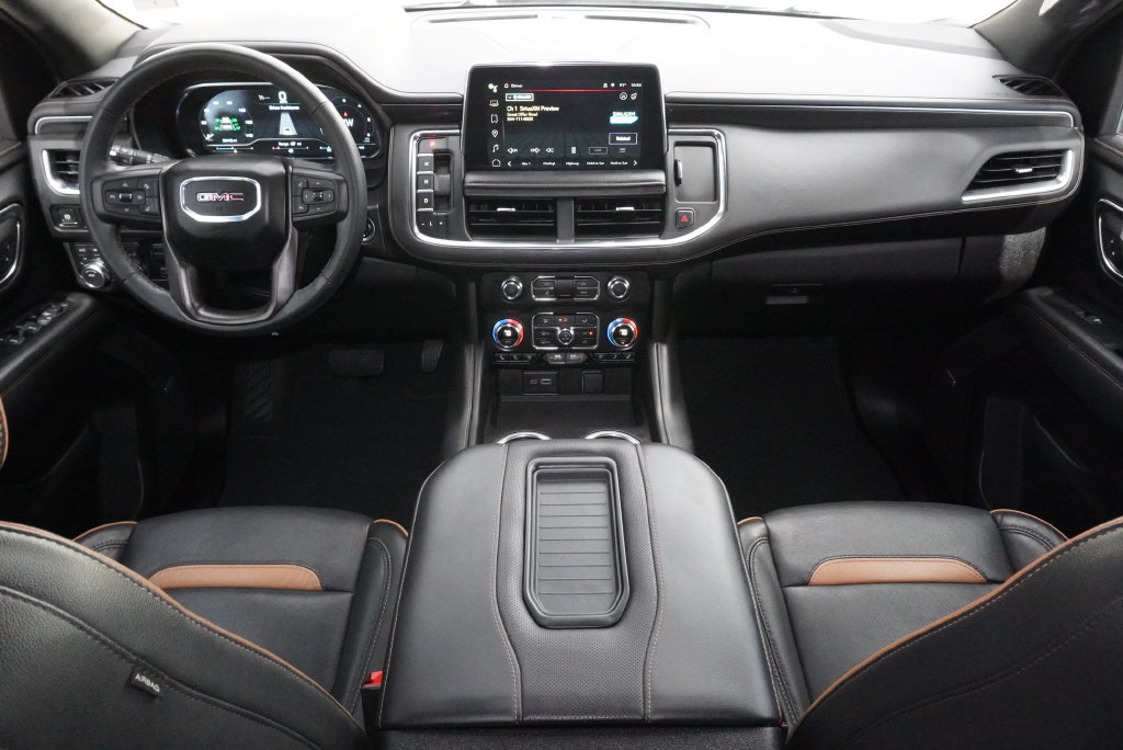 Used 2024 GMC Yukon AT4 w/ Technology Package AWD/4WD image 23