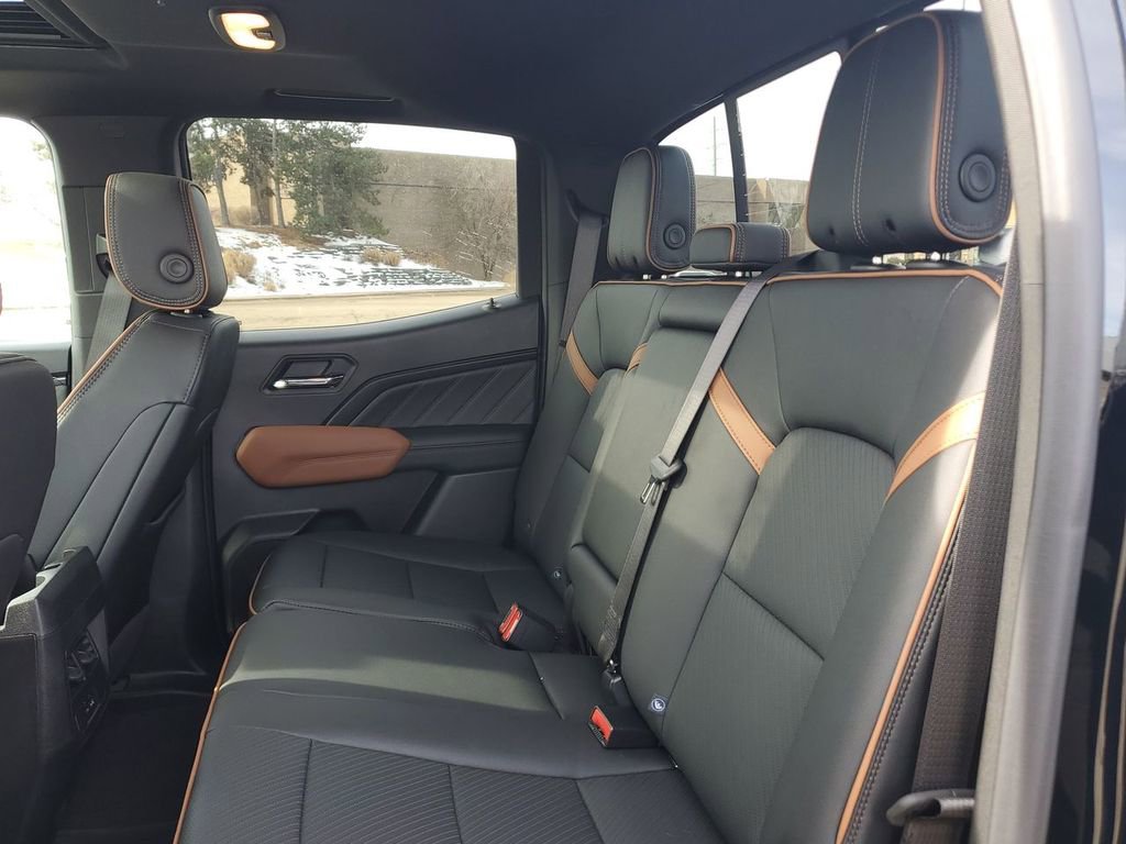 New 2025 GMC Canyon AT4 w/ Nightfall Edition image 27