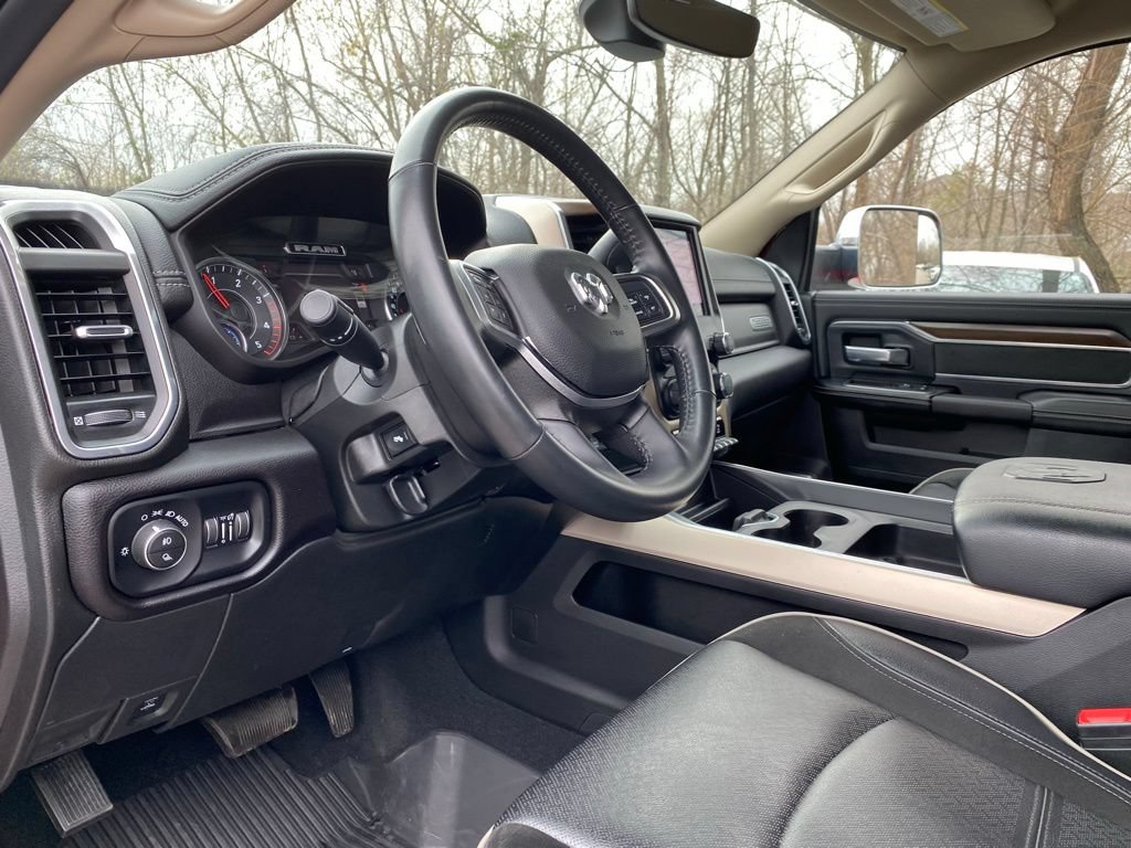 Used 2022 RAM 3500 Laramie AWD/4WD image 9