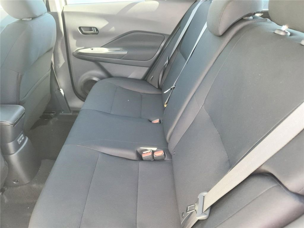 New 2025 Nissan Kicks Play S image 13