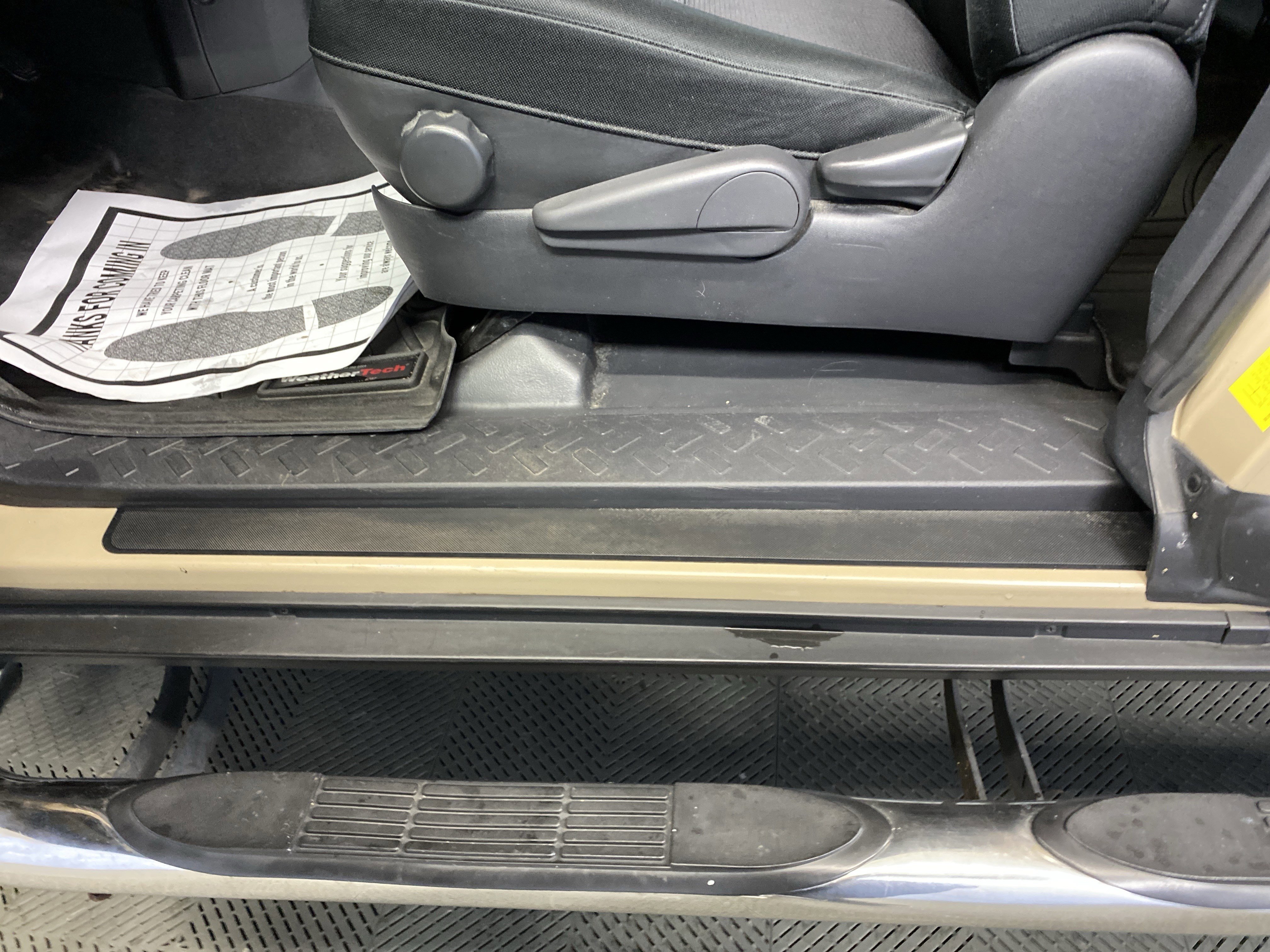 Used 2013 Toyota FJ Cruiser 4WD image 13