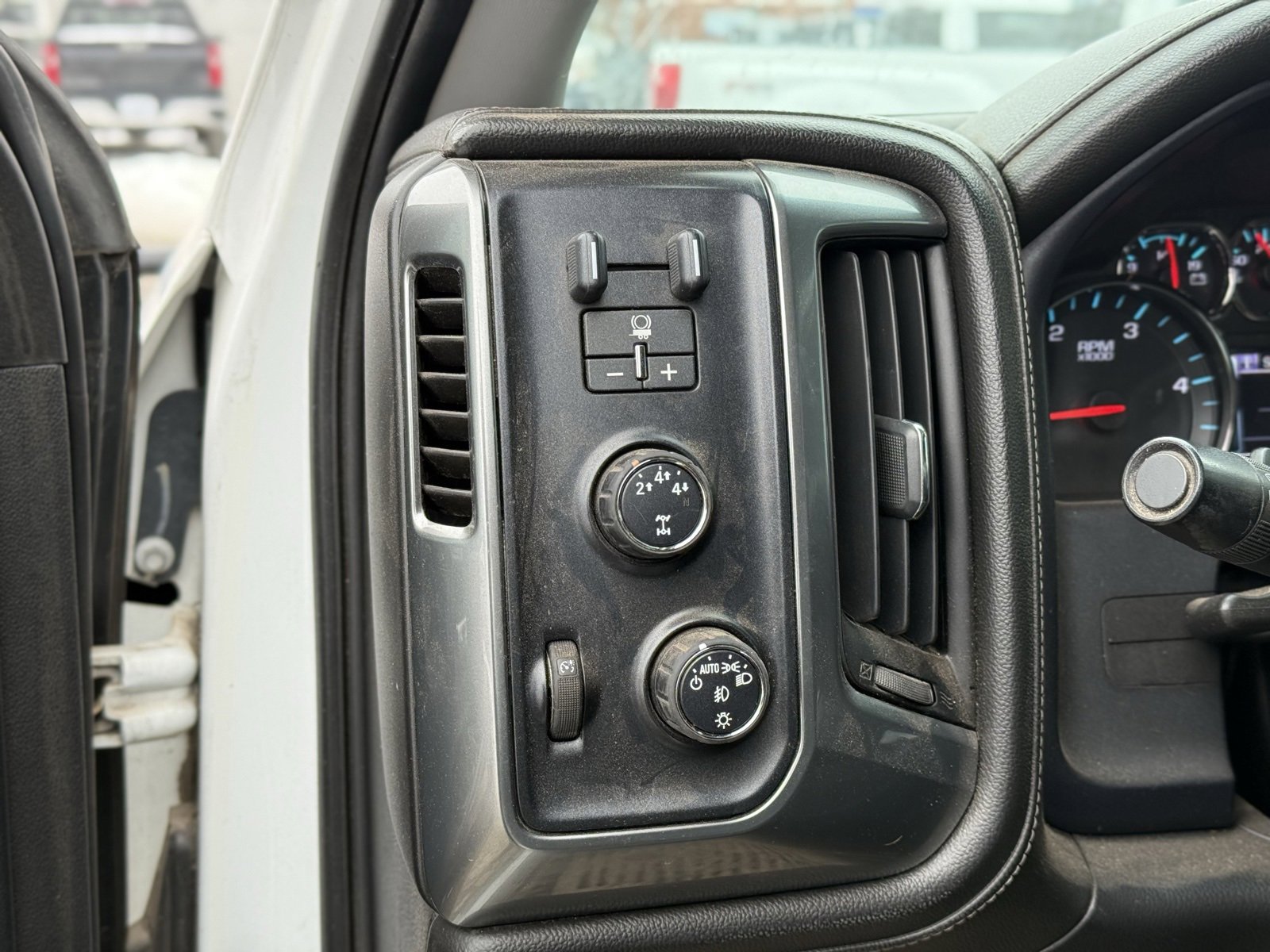 Used 2015 Chevrolet Silverado 3500 LTZ w/ Duramax Plus Package image 16