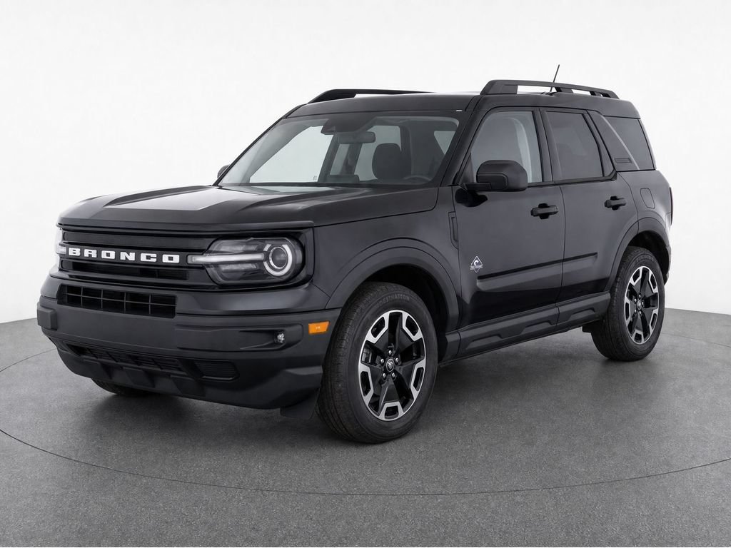 Used 2024 Ford Bronco Sport Outer Banks AWD/4WD image 1