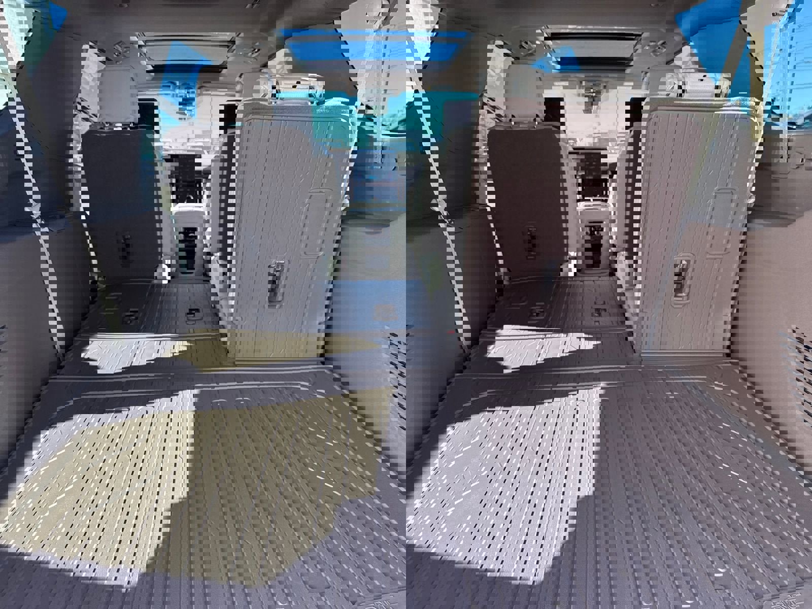 New 2026 GMC Yukon XL Denali image 27