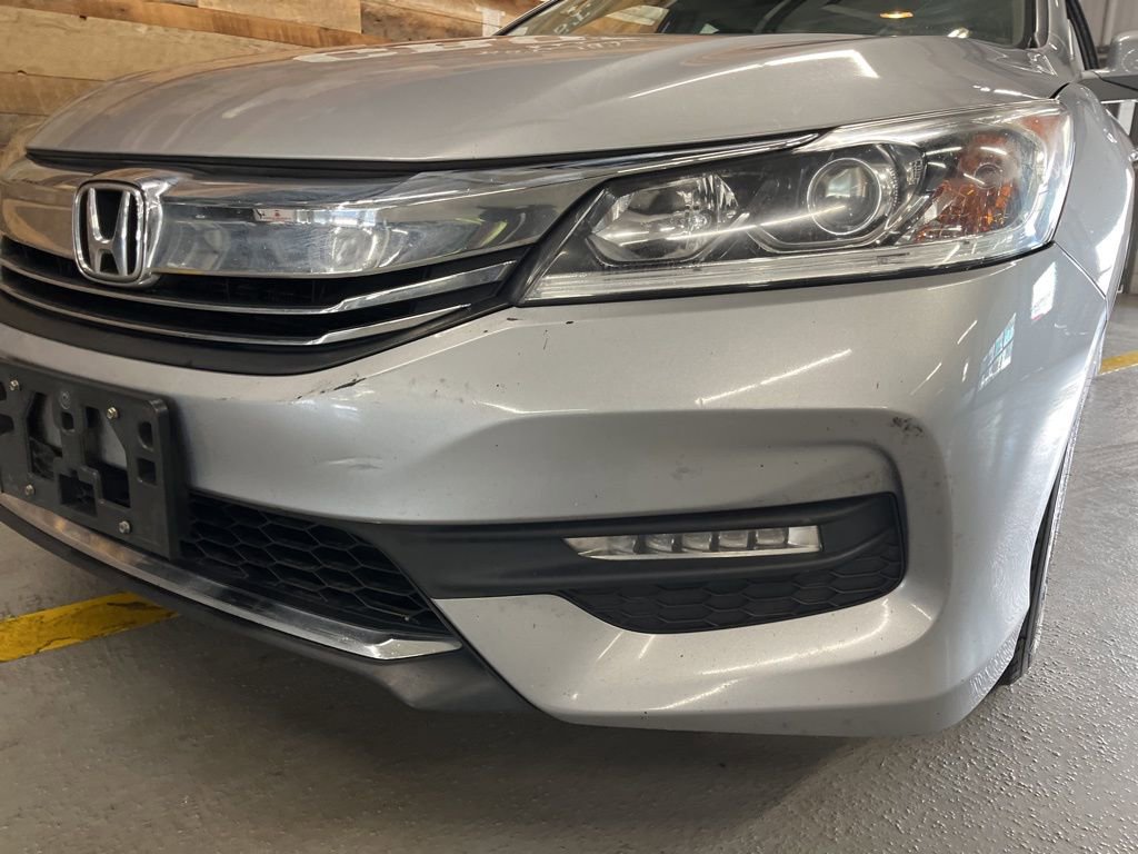 Used 2016 Honda Accord EX image 9