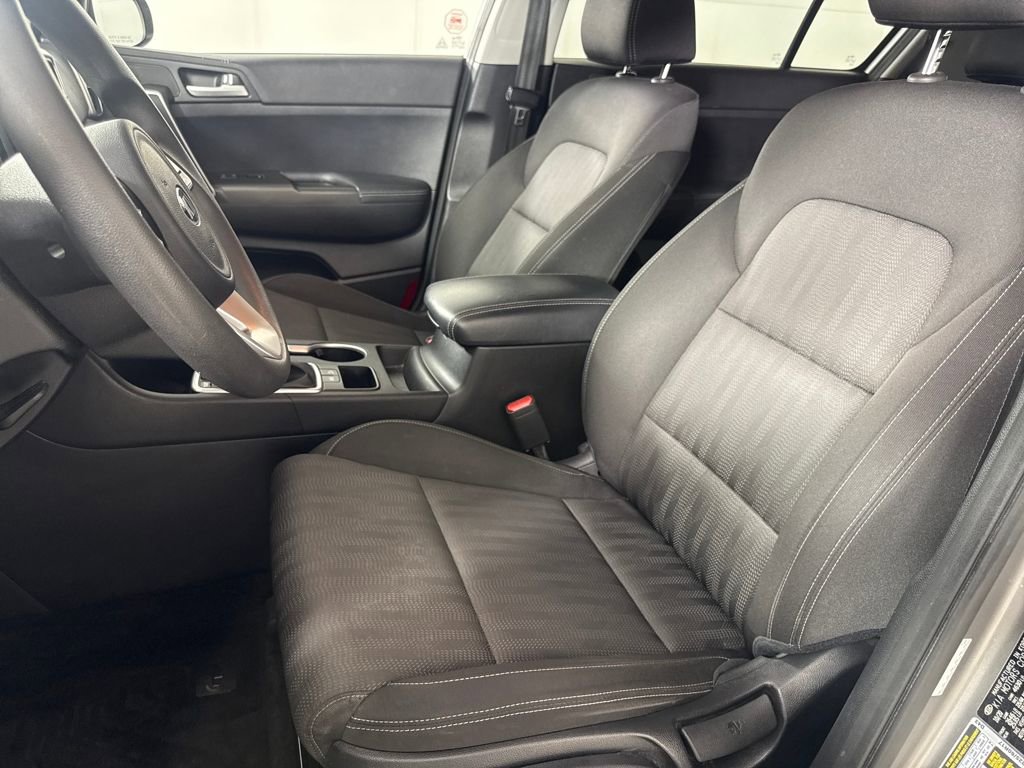 Used 2021 Kia Sportage LX image 11